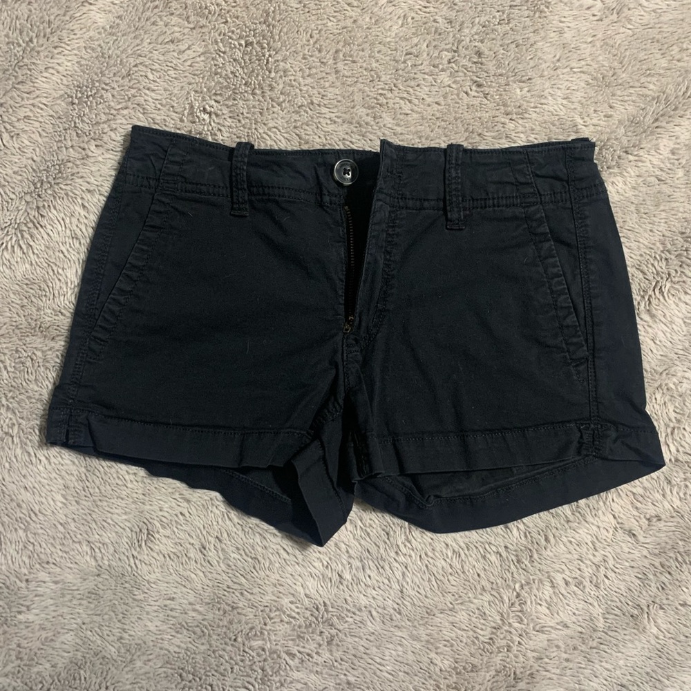 American Eagle 🦅// size 2 (36) Black shorts